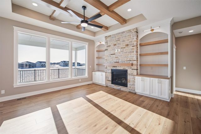 17400 North Valley Drive, Urbandale, IA 50323