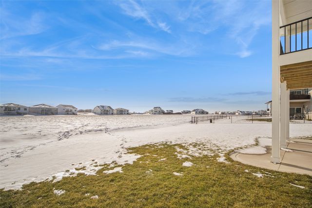 17400 North Valley Drive, Urbandale, IA 50323