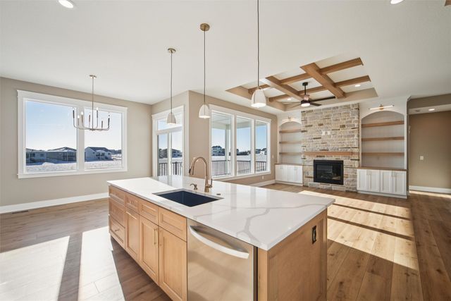 17400 North Valley Drive, Urbandale, IA 50323