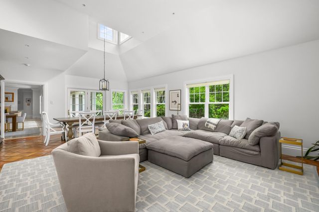 140 Seapuit Road, Osterville, MA 02655