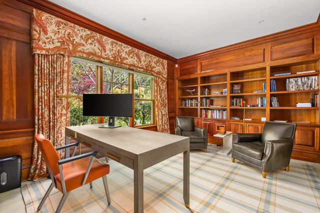 140 Seapuit Road, Osterville, MA 02655