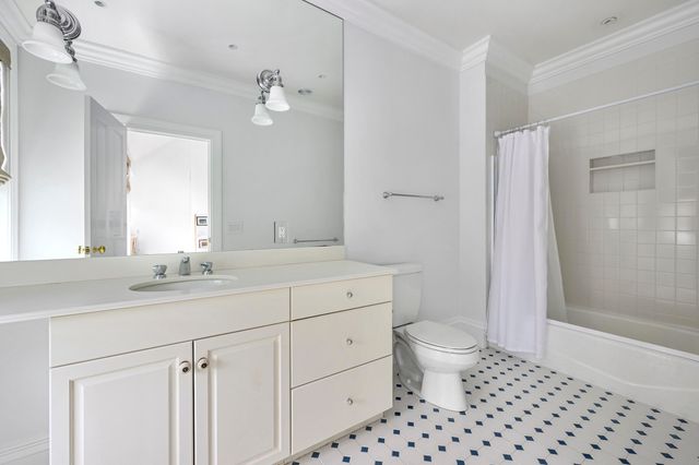 140 Seapuit Road, Osterville, MA 02655