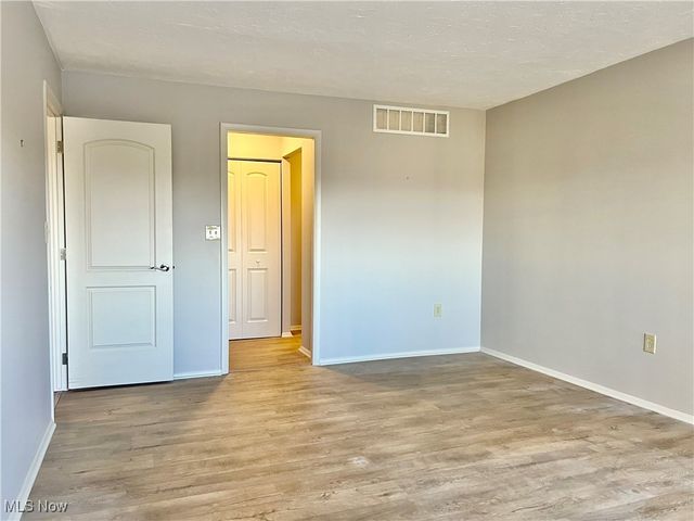 12550 Lake Avenue 904, Lakewood, OH 44107