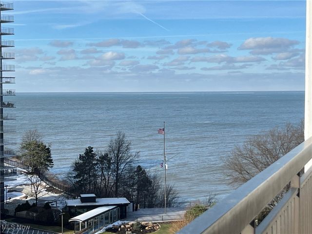 12550 Lake Avenue 904, Lakewood, OH 44107