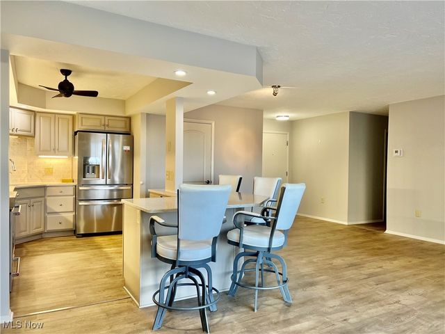 12550 Lake Avenue 904, Lakewood, OH 44107