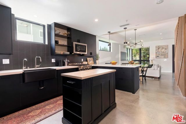 4180 Duquesne Avenue 1, Culver City, CA 90232
