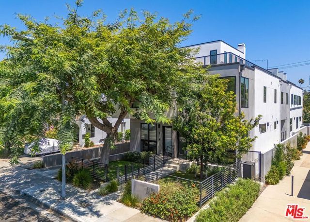 4180 Duquesne Avenue 1, Culver City, CA 90232