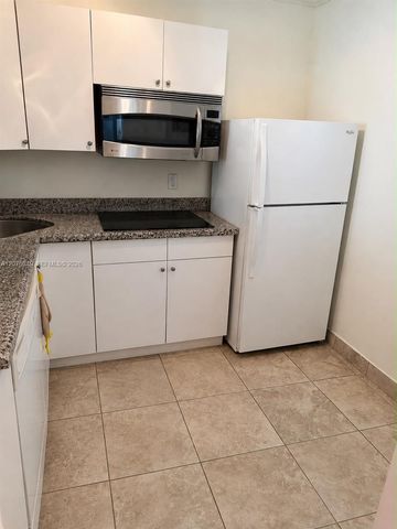 9420 Poinciana Place 206, Davie, FL 33324