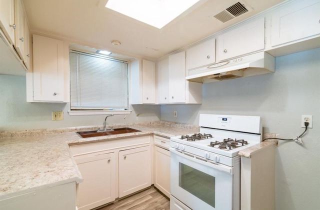 7621 Gleason Road, Houston, TX 77016