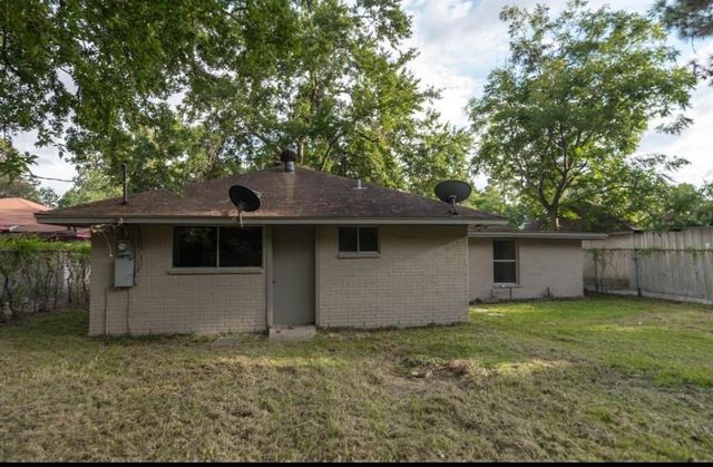 7621 Gleason Road, Houston, TX 77016