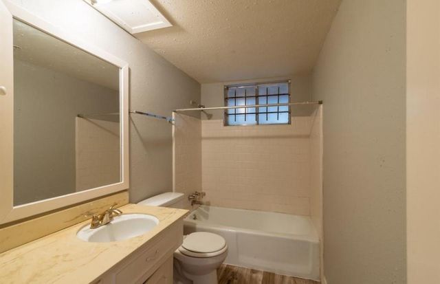 7621 Gleason Road, Houston, TX 77016