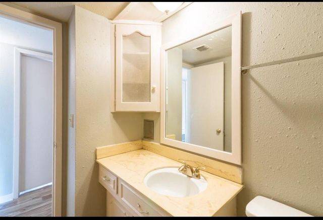 7621 Gleason Road, Houston, TX 77016