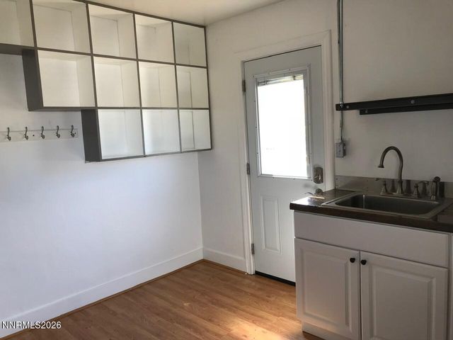 1350 Feather Way, Reno, NV 89509