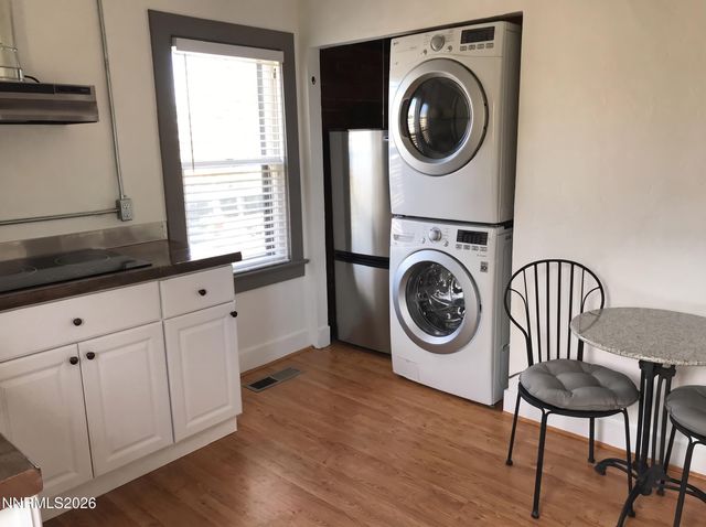 1350 Feather Way, Reno, NV 89509