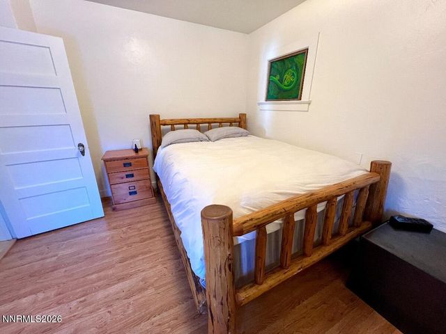 1350 Feather Way, Reno, NV 89509