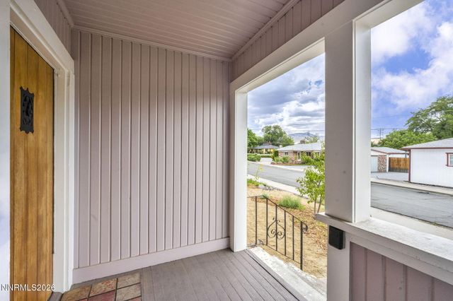 1350 Feather Way, Reno, NV 89509