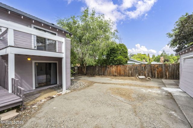 1350 Feather Way, Reno, NV 89509