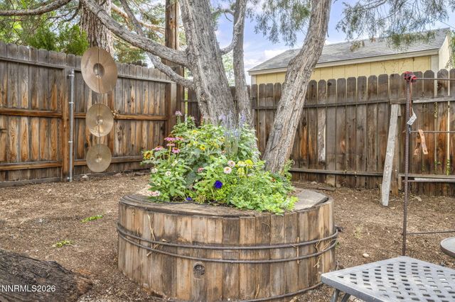 1350 Feather Way, Reno, NV 89509