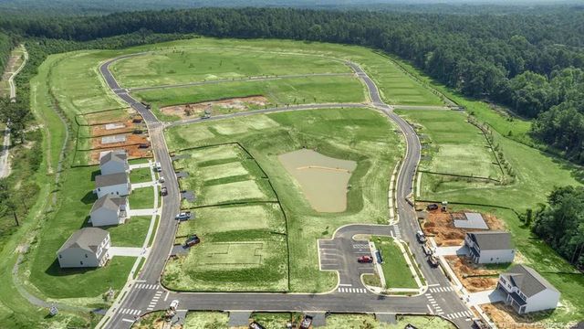 747 Lazy Elm Lane, Aberdeen, NC 28315