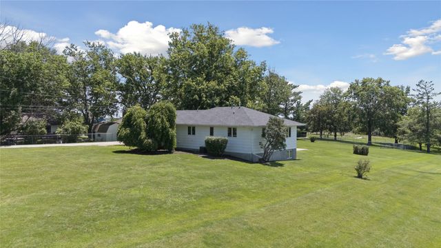 316 E Grace Street, Osceola, IA 50213