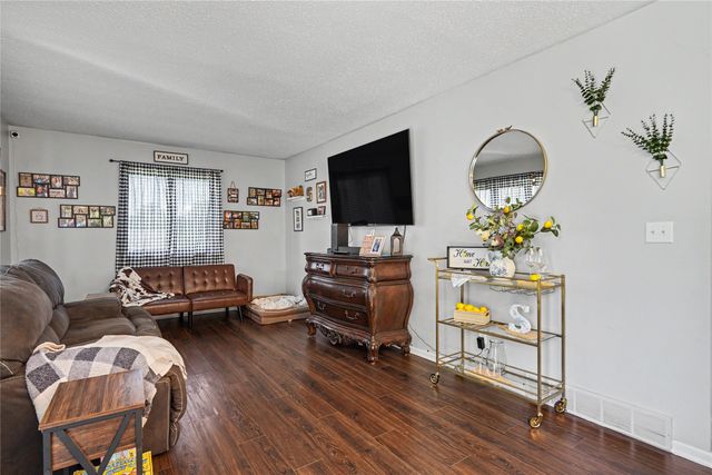 316 E Grace Street, Osceola, IA 50213