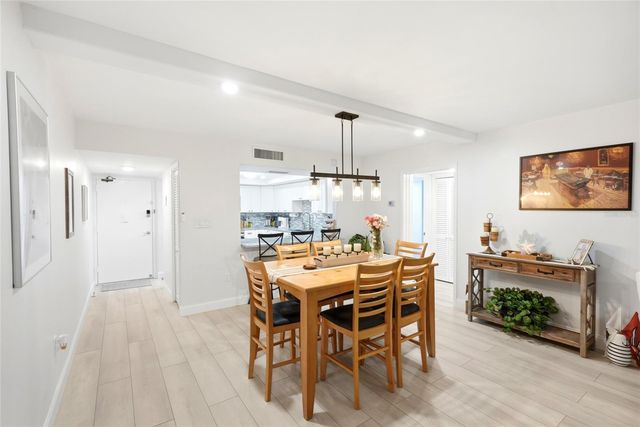 17920 GULF BOULEVARD 1502, St Petersburg, FL 33708