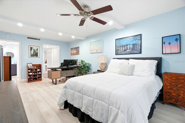 17920 GULF BOULEVARD 1502, St Petersburg, FL 33708