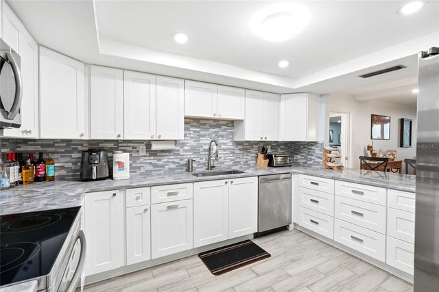 17920 GULF BOULEVARD 1502, St Petersburg, FL 33708