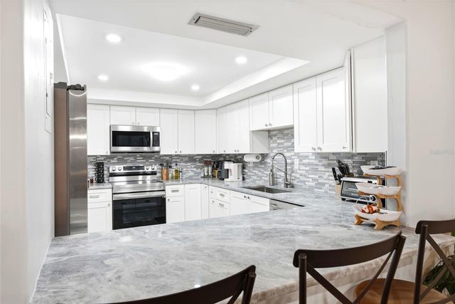 17920 GULF BOULEVARD 1502, St Petersburg, FL 33708