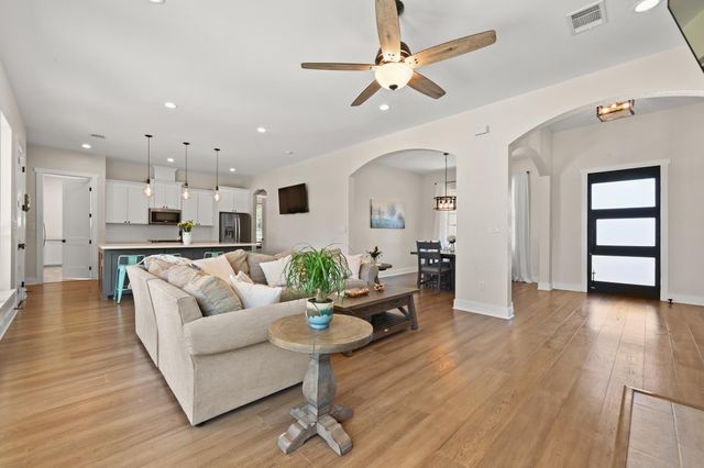 26 Persimmon Drive DR, Wimberley, TX 78676