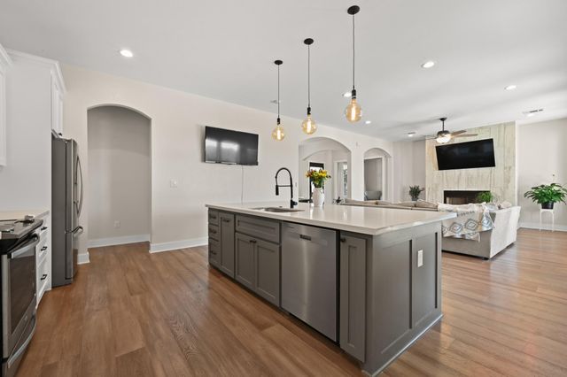 26 Persimmon Drive DR, Wimberley, TX 78676
