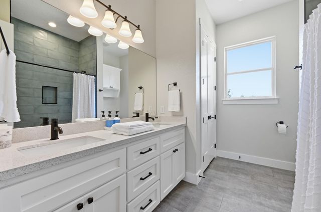 26 Persimmon Drive DR, Wimberley, TX 78676