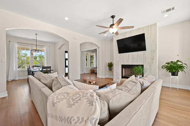26 Persimmon Drive DR, Wimberley, TX 78676