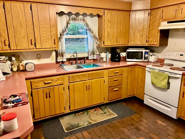 156 Granite Street, Allenstown, NH 03275