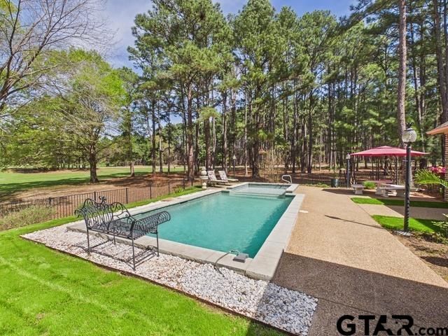 8550 TOLER POINTE, Larue, TX 75770