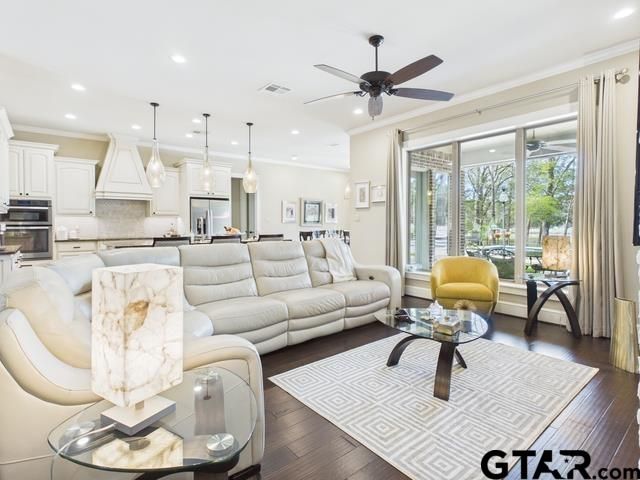 8550 TOLER POINTE, Larue, TX 75770