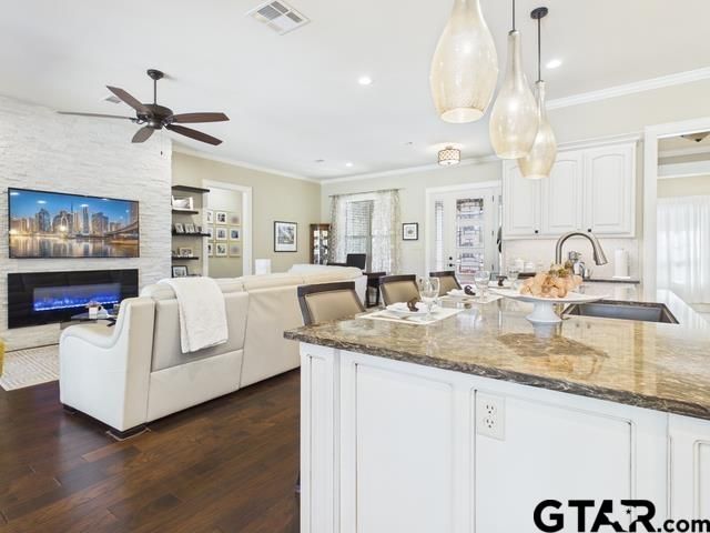 8550 TOLER POINTE, Larue, TX 75770