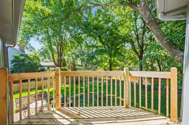 4401 W 128th Street, Leawood, KS 66209