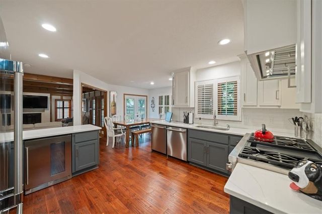 4401 W 128th Street, Leawood, KS 66209
