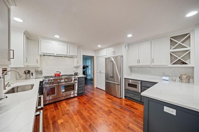 4401 W 128th Street, Leawood, KS 66209