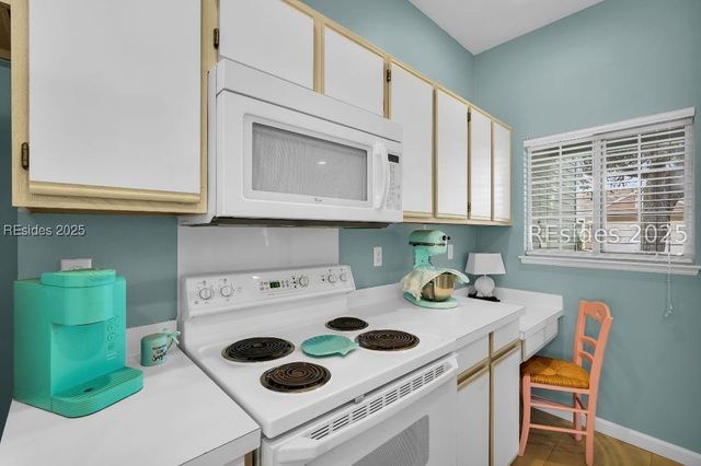 4 Huquenin Ct, Bluffton, SC 29909