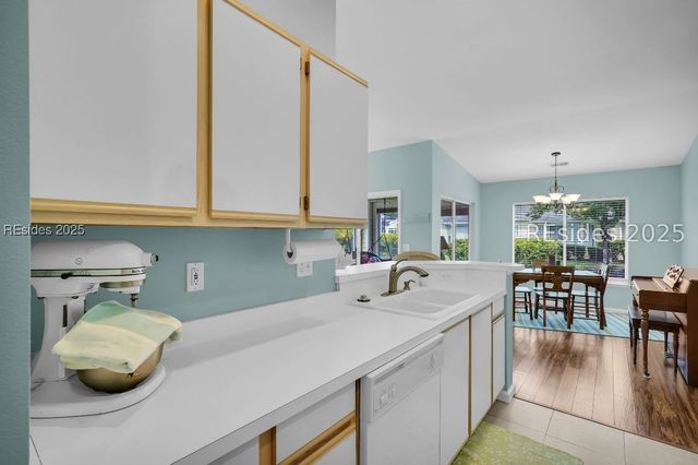 4 Huquenin Ct, Bluffton, SC 29909