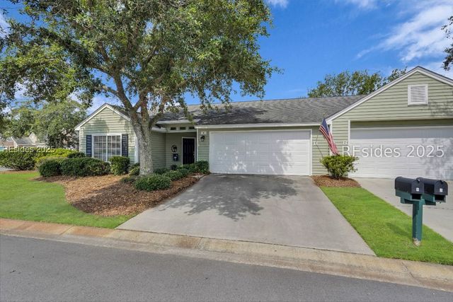 4 Huquenin Ct, Bluffton, SC 29909