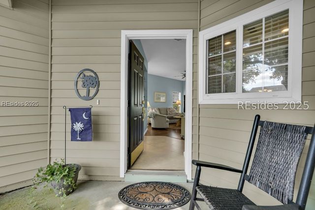 4 Huquenin Ct, Bluffton, SC 29909