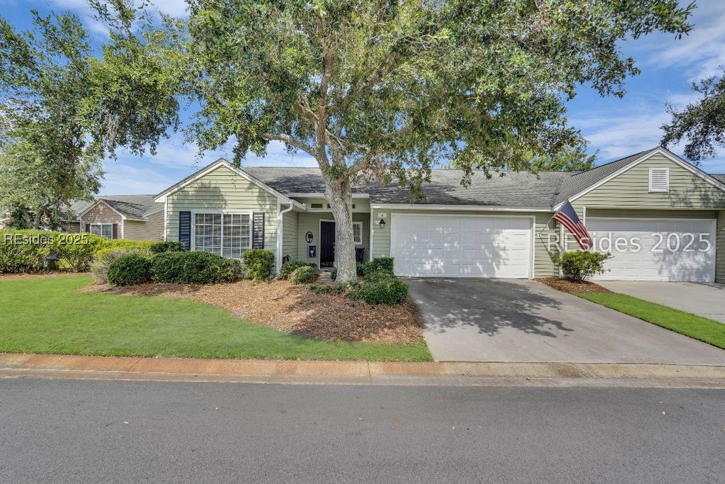 4 Huquenin Ct, Bluffton, SC 29909