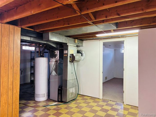 20224 Nicke Street, Clinton Township, MI 48035