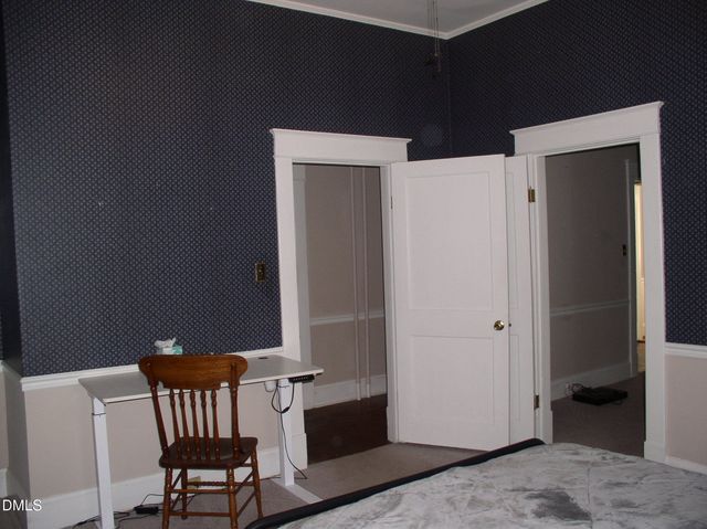 934 S Chestnut Street, Henderson, NC 27536