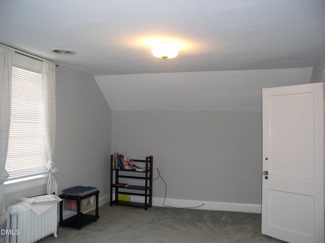 934 S Chestnut Street, Henderson, NC 27536