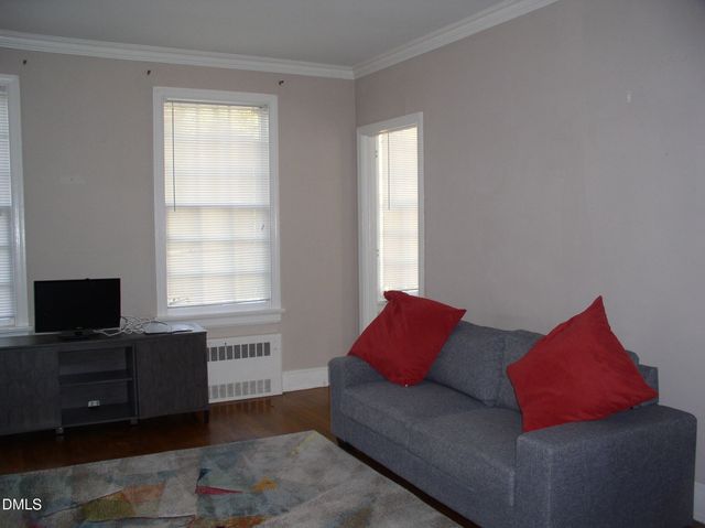 934 S Chestnut Street, Henderson, NC 27536