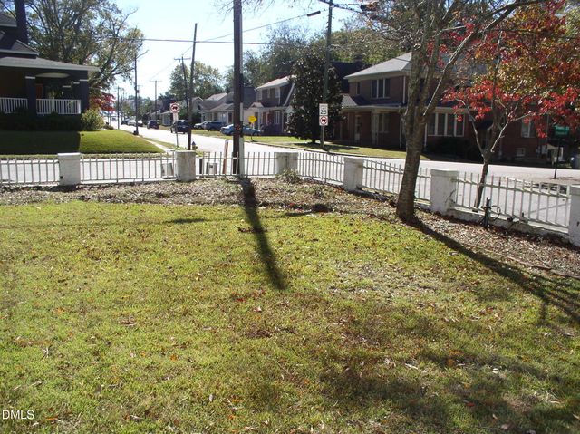 934 S Chestnut Street, Henderson, NC 27536